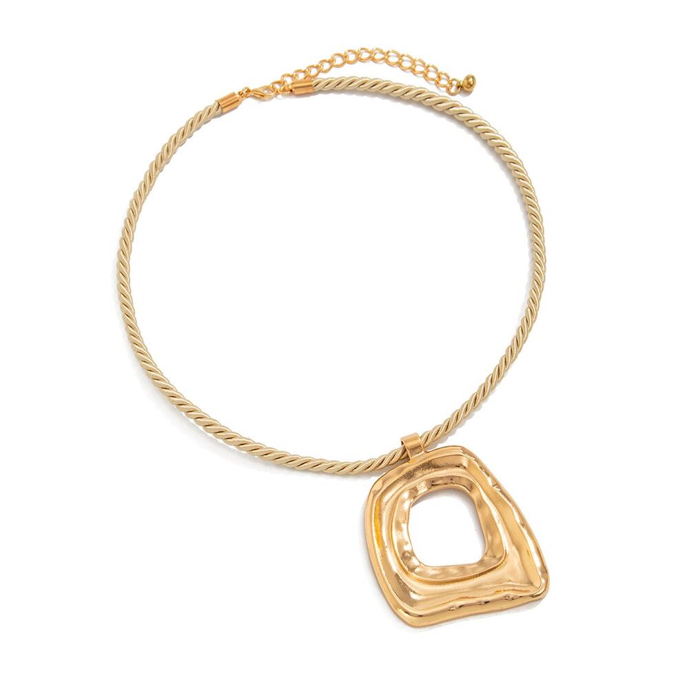 Chic Irregular Square Statement Gold Necklace - Rope Chain - Picture 7 of 8